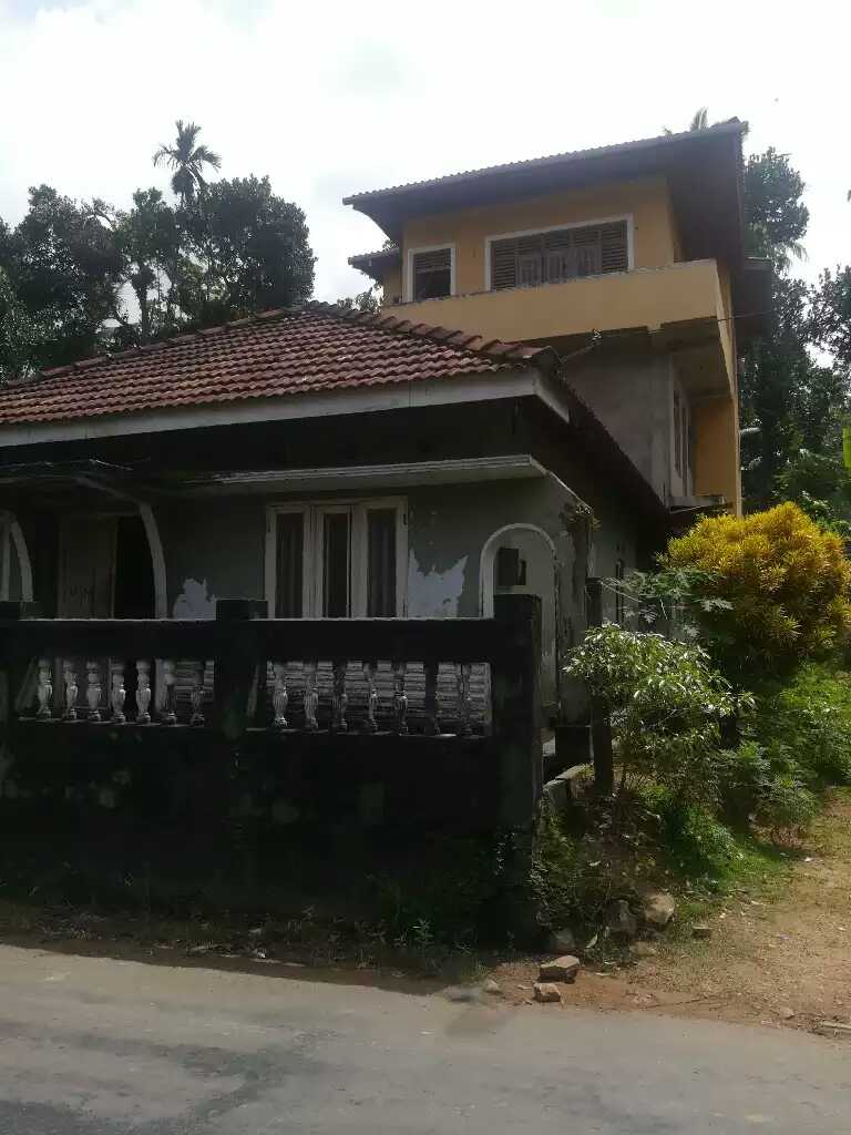 land and House