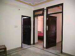 3bhk flats in Laxmi nager near metro station without landlord. Rant 15000 to 25000 rant.