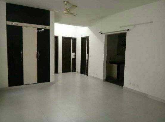 2bhk flats Laxmi nager near metro station without landlord. 1 2 3 and 4 floors. Rant 9000 to 15000 rant.